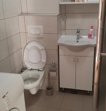 Apartman Narcis شقة *